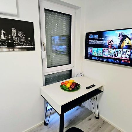 Apartment Kueche Arbeitsplatz Netflix Wlan Barrierefrei Аугсбург Екстер'єр фото