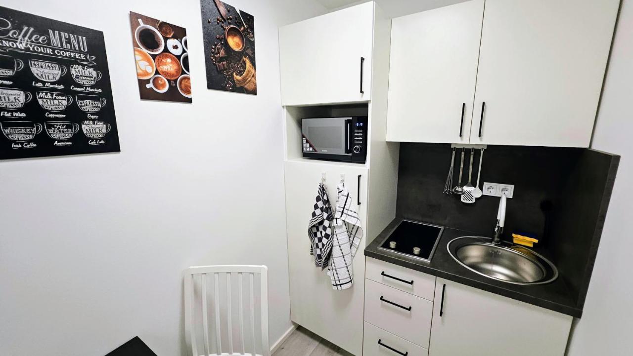 Apartment Kueche Arbeitsplatz Netflix Wlan Barrierefrei Аугсбург Екстер'єр фото